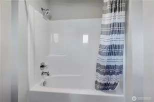 1401 137th St E, Tacoma, WA 98445 - Photo 20