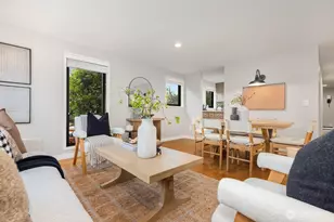 2101 Nob Hill Ave N, Seattle, WA 98109 - Photo 10