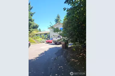 3225 41st Street NE, Tacoma, WA 98422 - Photo 1