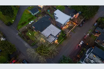 8700 12th Avenue NW, Seattle, WA 98117 - Photo 28