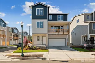 18525 SE 271st Pl, Covington, WA 98042 - Photo 2