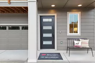 18525 SE 271st Ct, Covington, WA 98042 - Photo 2