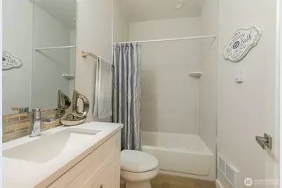 1015 Sturgus Avenue S #A, Seattle, WA 98144 - Photo 24