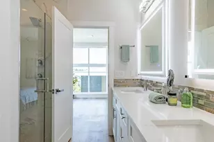 1015 Sturgus Ave S, Seattle, WA 98144 - Photo 26