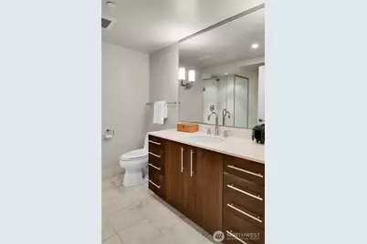 650 Bellevue Way NE #2103, Bellevue, WA 98004 - Photo 16