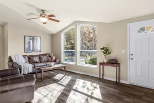 21734 SE 358th St, Auburn, WA 98092 - Photo 4