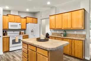 21734 SE 358th St, Auburn, WA 98092 - Photo 10