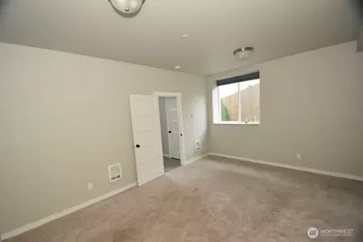 4015 60th Avenue NE, Marysville, WA 98270 - Photo 2