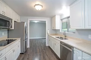 10111 Cedrona St SW, Lakewood, WA 98498 - Photo 10