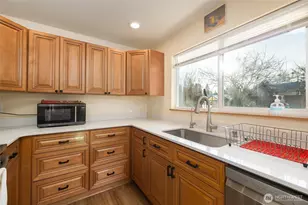 2012 E Belair Dr, Mount Vernon, WA 98273 - Photo 14