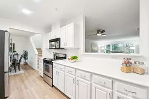 22454 SE 37th Terrace, Issaquah, WA 98029 - Photo 16