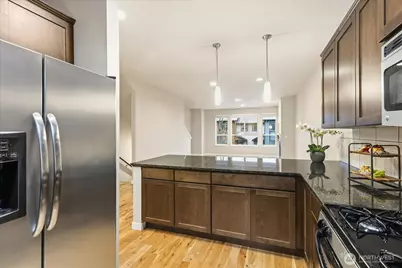 16526 1st Park SE, Bothell, WA 98012 - Photo 8