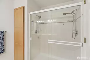 13017 NE 182nd Pl, Bothell, WA 98011 - Photo 16