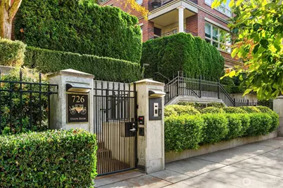 726 Boylston Avenue E #5, Seattle, WA 98102 - Photo 2