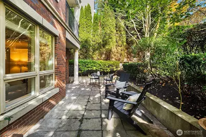 726 Boylston Avenue E #5, Seattle, WA 98102 - Photo 14