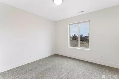 308 N Sandy Loop, Moses Lake, WA 98837 - Photo 8