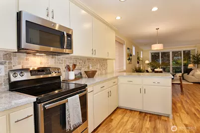 5638 61st Avenue W, University Place, WA 98467 - Photo 14