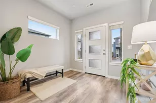 10318 56th Ave NE, Marysville, WA 98270 - Photo 4