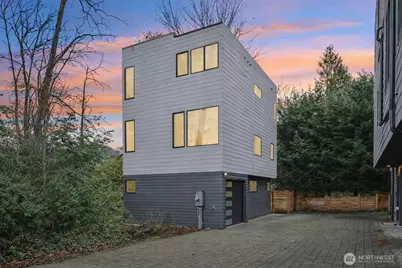 9302 Sturtevant Avenue S, Seattle, WA 98118 - Photo 2