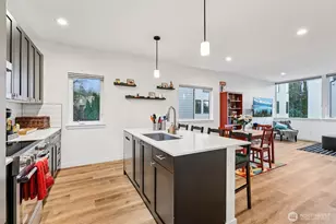 9302 Sturtevant Ave S, Seattle, WA 98118 - Photo 12