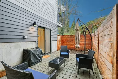 9302 Sturtevant Avenue S, Seattle, WA 98118 - Photo 30