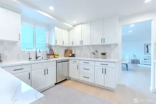 5210 68th Dr NE, Marysville, WA 98270 - Photo 10