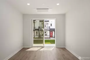 9014 NE 203rd Ln, Bothell, WA 98011 - Photo 8