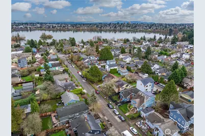 713 B N 70th Street, Seattle, WA 98103 - Photo 24