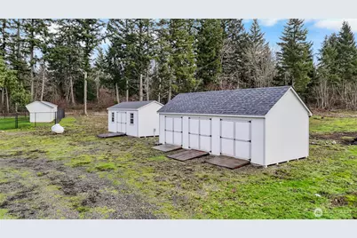 15840 Lawrence Lake Road SE, Yelm, WA 98597 - Photo 34