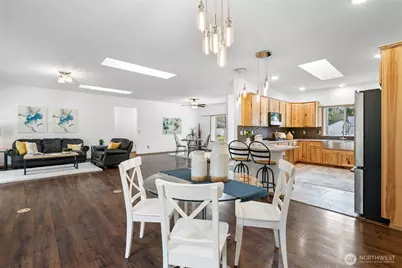 15840 Lawrence Lake Road SE, Yelm, WA 98597 - Photo 12