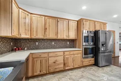 15840 Lawrence Lake Road SE, Yelm, WA 98597 - Photo 14