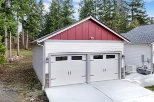 15840 Lawrence Lake Rd SE, Yelm, WA 98597 - Photo 30