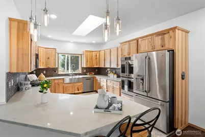 15840 Lawrence Lake Road SE, Yelm, WA 98597 - Photo 14