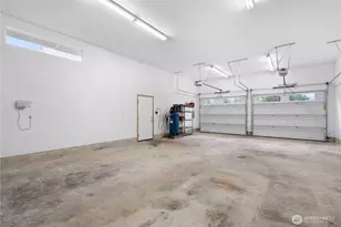 15840 Lawrence Lake Rd SE, Yelm, WA 98597 - Photo 32