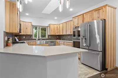 15840 Lawrence Lake Road SE, Yelm, WA 98597 - Photo 10