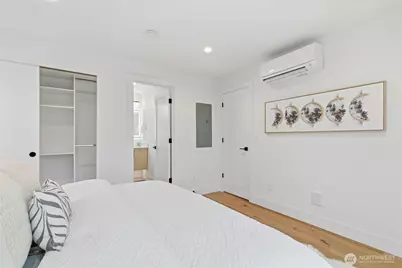 6547 11th Avenue NW #B, Seattle, WA 98117 - Photo 16