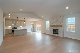 68 Sussex Ct, Sequim, WA 98382 - Photo 4