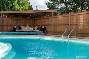 19837 47th Ave NE, Lake Forest Park, WA 98155 - Photo 36