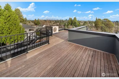 6012 B 35th Avenue NE, Seattle, WA 98115 - Photo 26