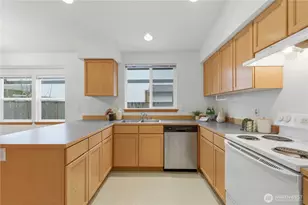 8018 65th Dr NE, Marysville, WA 98270 - Photo 12