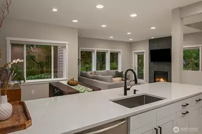 10012 NE 37th Court, Kirkland, WA 98033 - Photo 6