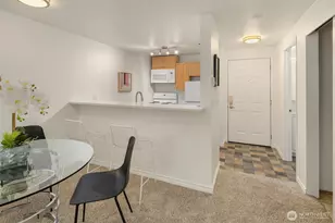 1616 Summit Ave, Seattle, WA 98122 - Photo 6