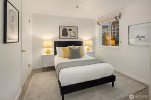 1616 Summit Ave, Seattle, WA 98122 - Photo 8