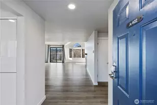 6121 NE 175th St, Kenmore, WA 98028 - Photo 2