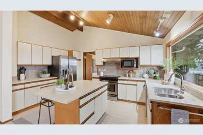 7808 89th Place SE, Mercer Island, WA 98040 - Photo 14