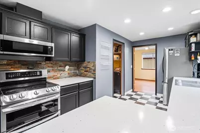 4512 244th Street Ct E, Spanaway, WA 98387 - Photo 10