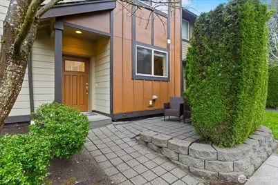 16526 1st Park SE, Bothell, WA 98012 - Photo 4