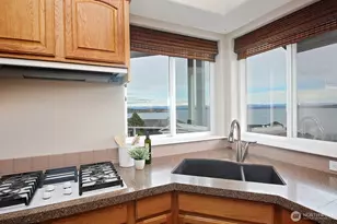 4694 Wrightsman Pl, Clinton, WA 98236 - Photo 8