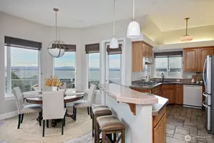 4694 Wrightsman Pl, Clinton, WA 98236 - Photo 6