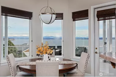 4694 Wrightsman Place, Clinton, WA 98236 - Photo 4